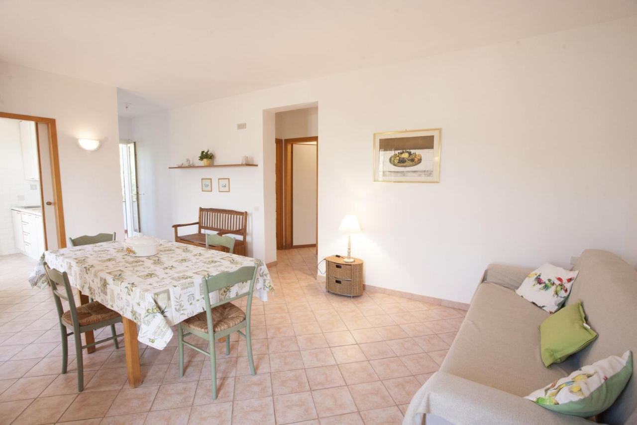 Appartamenti Villa Anna - Goelba Каполивери Экстерьер фото
